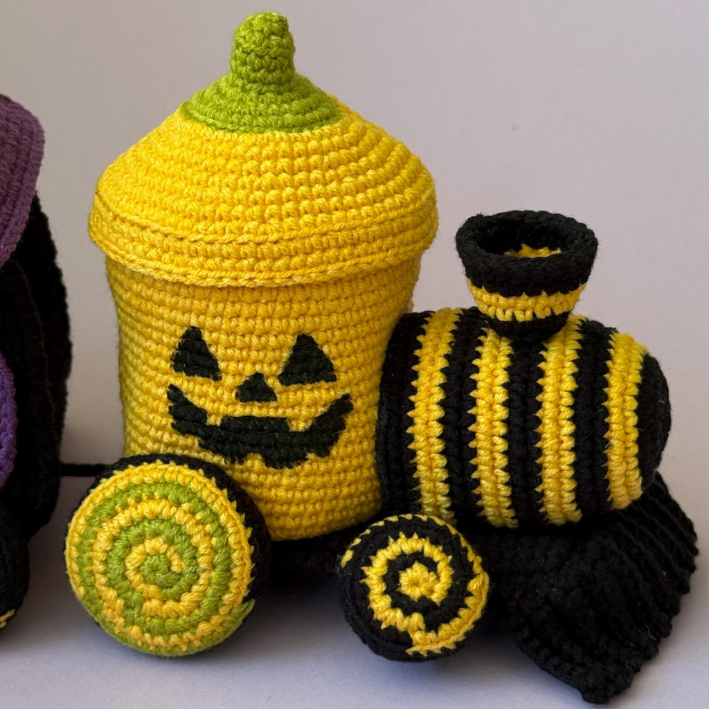 Halloween Train Amigurumi Crochet Pattern